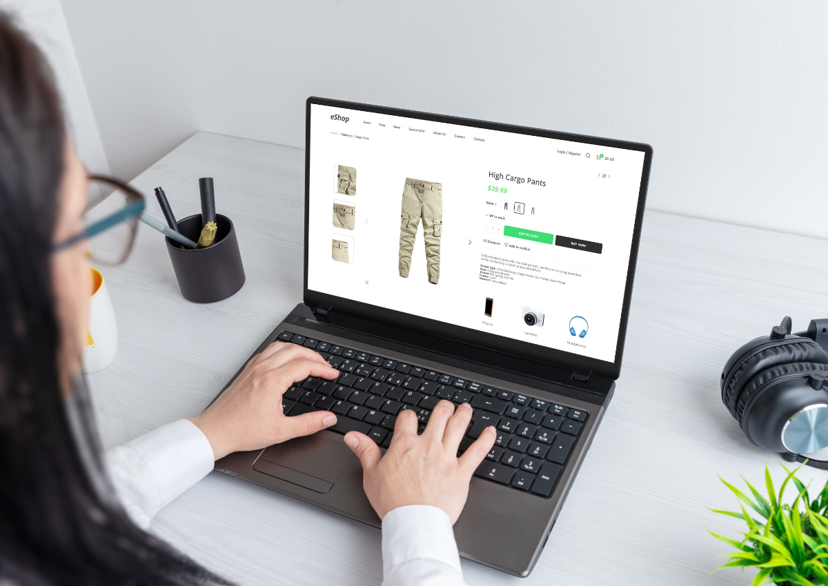 Ảnh: Lựa chọn giao diện website cho máy tính và mobile trước khi thiết kế website
